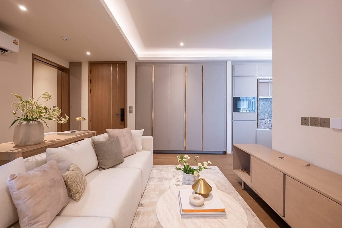 Via 34: Living room