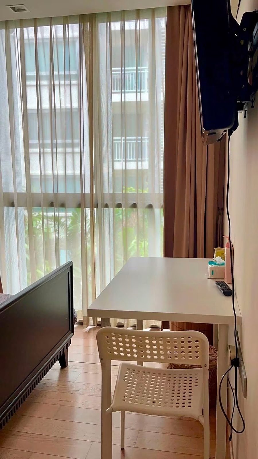 Via 49: Work desk